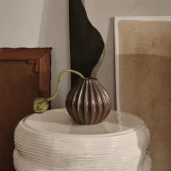 Broste Copenhagen Wide vase 25 x 25 cm, Antique Brown Fyrklövern