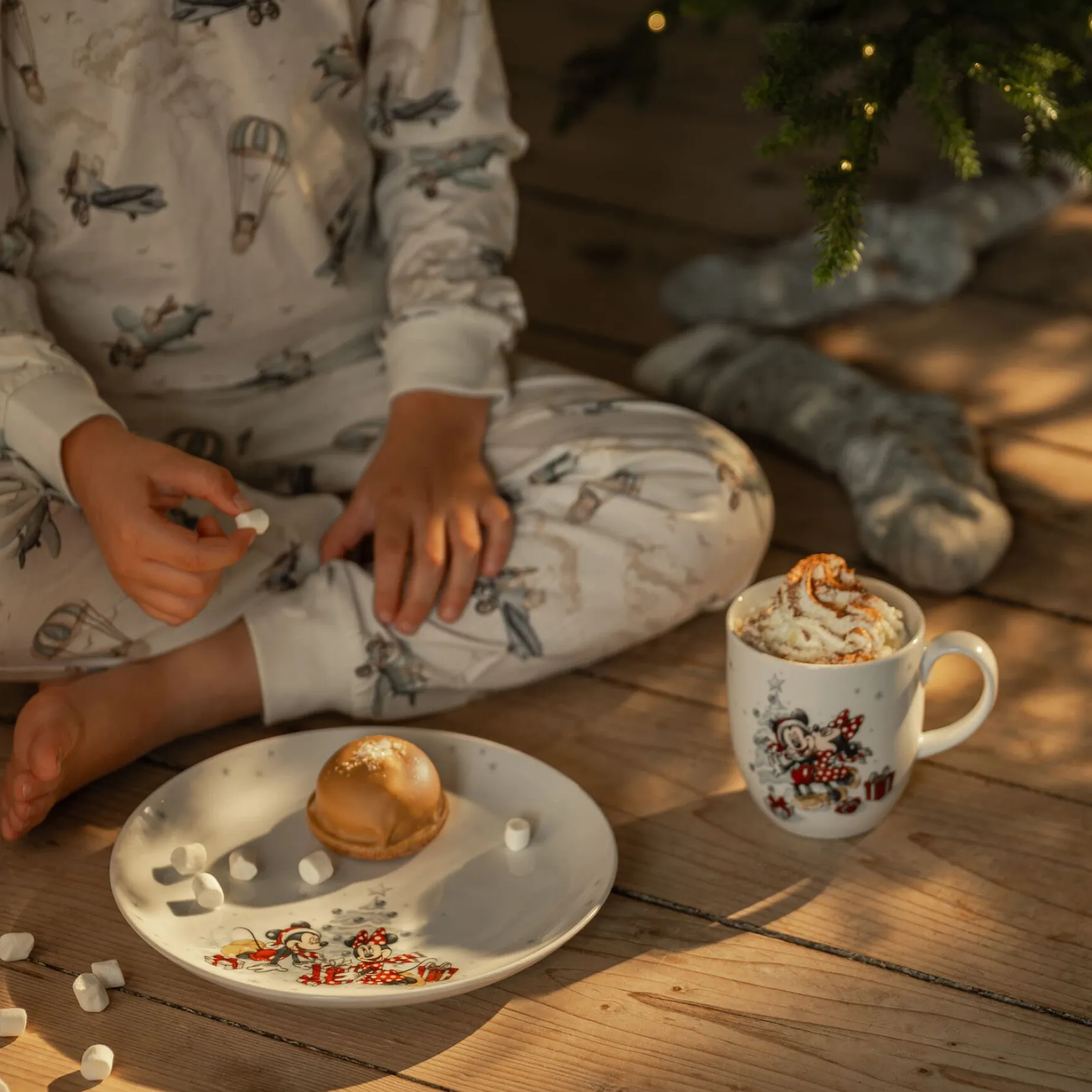 Disney Vinter asjett 22 cm Fyrklövern
