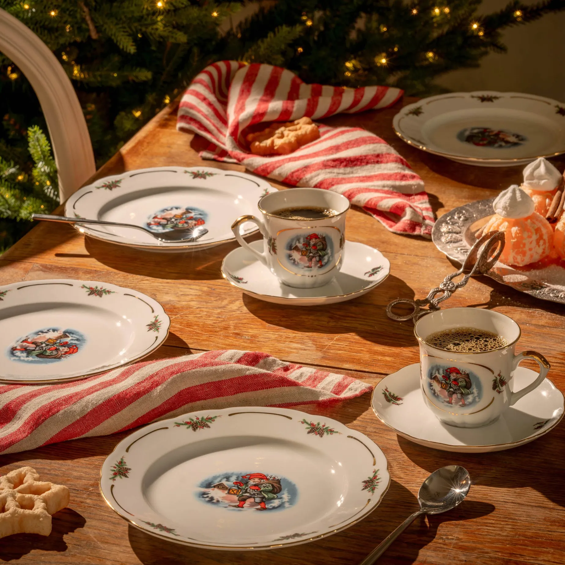 Gammeldags Jul asjett 19 cm Fyrklövern