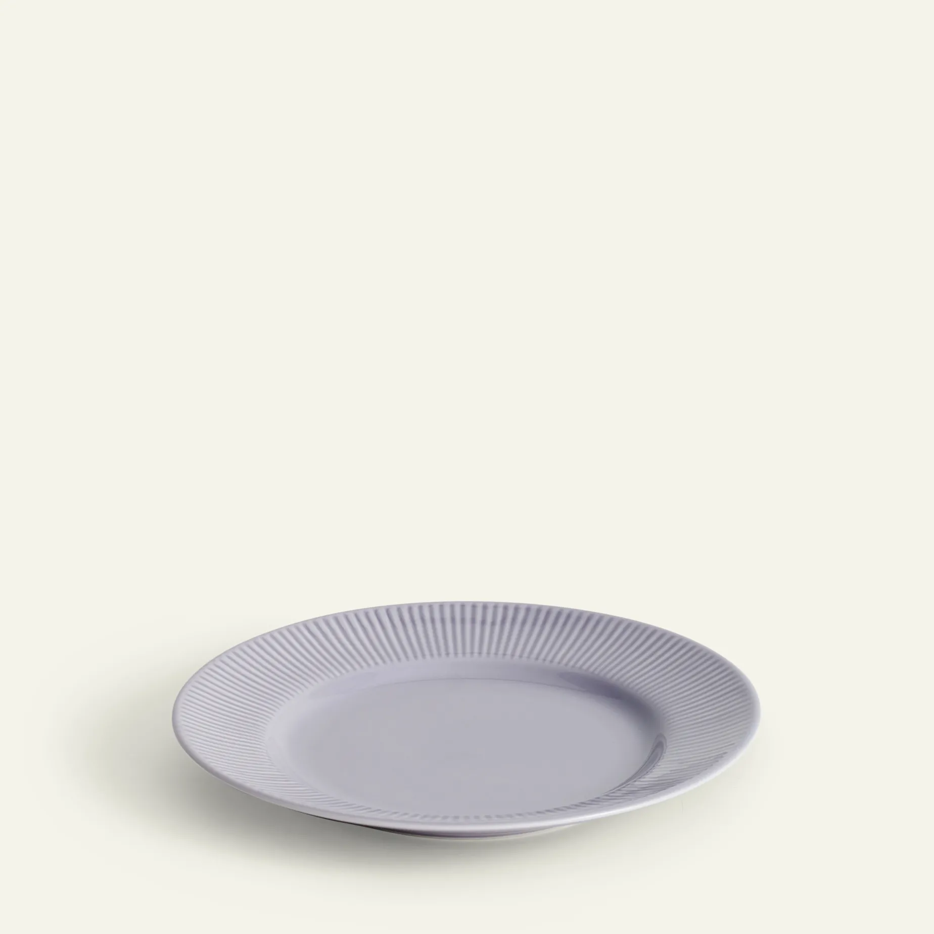 Nordic Dawn asjett 21 cm, Lyng Fyrklövern